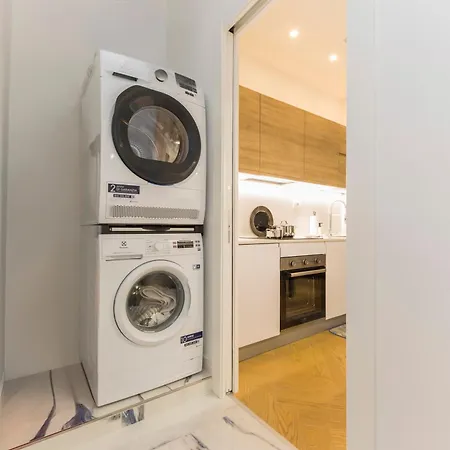 Nest Apartment